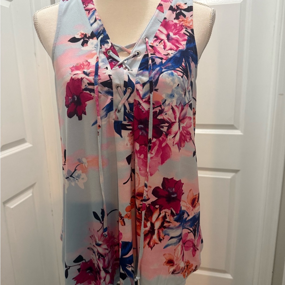 Jennifer Lopez Floral Sleeveless Top with Lace-Up Detail Size XS